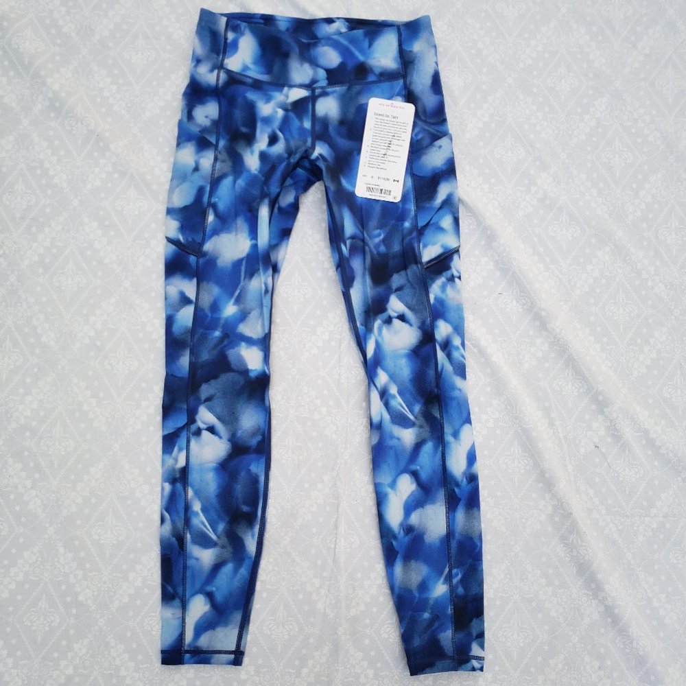 Lululemon Speed Up Tight *Full-On Luxtreme 28" - Blossom Alpine White Navy - 6